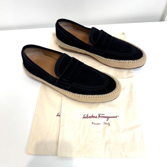 Salvatore Ferragamo | Shoes | Salvatore Ferragamo Black  display picture 1